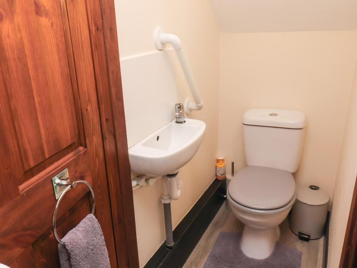 Cow Byre Cottage ウィットビー エクステリア 写真
